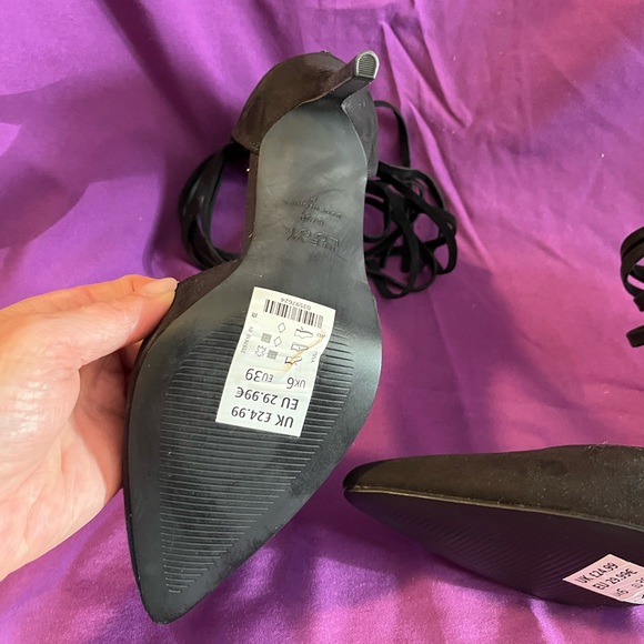 New Look Ankle strap heels black size 8 - Picture 3 of 5